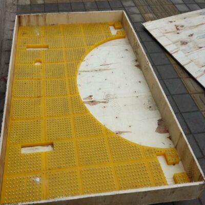 طاولة دوارة من البوليوريثان مضادة للنزلق المقاومة للانزلاق 45Mpa ISO 9001 مناسبة لبيئات منصات الحفر